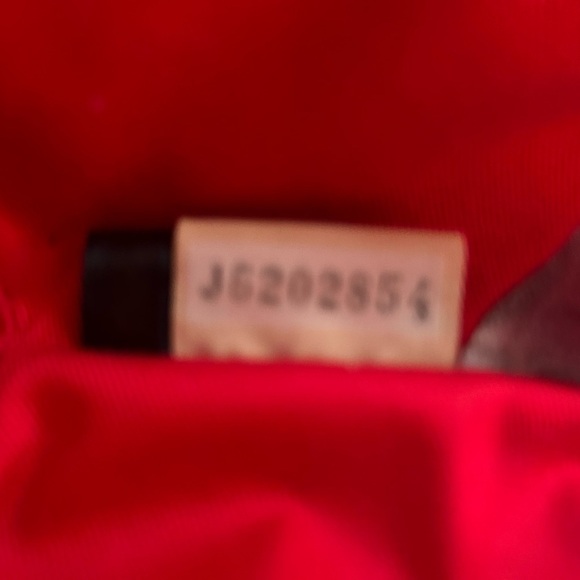 Dooney & Bourke NWOT Croc embossed leather shoulder bag - Picture 5 of 7